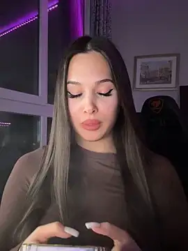 EricaWalls online show from November 2025 10:01:01 PM