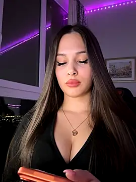 EricaWalls online show from December 2025 07:53:02 PM