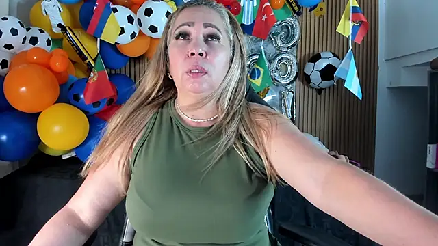 Danna topless online show from July 2026 12:07:02 PM