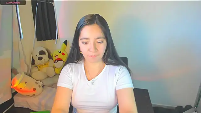 Snapshot of litle_mily_ chatting on April 2026 09:56:02 PM litle mily online show from April 2026 09:56:02 PM
