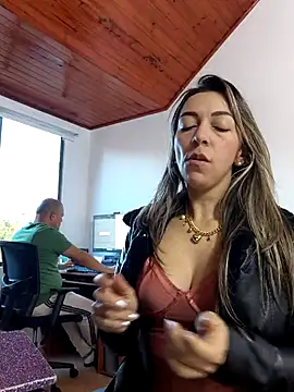 Snapshot of rachellboom chatting on April 2026 10:40:01 PM rachellboom online show from April 2026 10:40:01 PM
