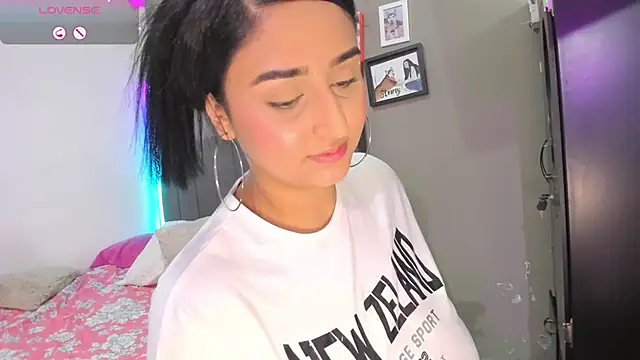 curvy jhacky online show from February 2025 03:53:02 AM