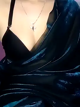 Snapshot of L_ucy1 chatting on February 2025 05:26:01 PM L ucy1 online show from February 2025 05:26:01 PM