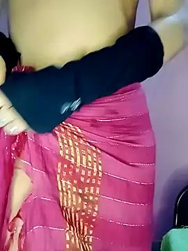 Snapshot of L_ucy1 chatting on February 2025 12:32:01 AM L ucy1 online show from February 2025 12:32:01 AM