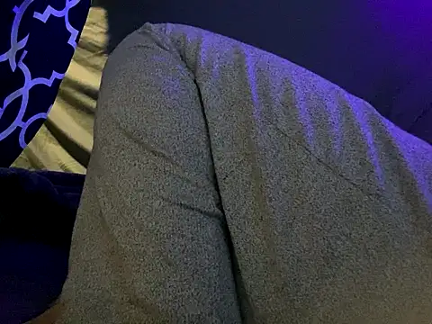 BigMac1596 online show from October 2025 09:27:02 PM