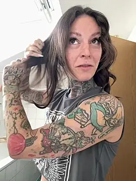 BrownieyQueen online show from July 2026 08:16:01 AM
