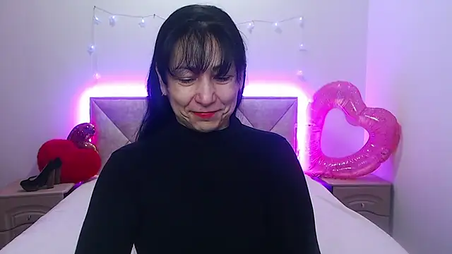 Snapshot of LiluGrants chatting on February 2026 07:15:02 PM LiluGrants online show from February 2026 07:15:02 PM