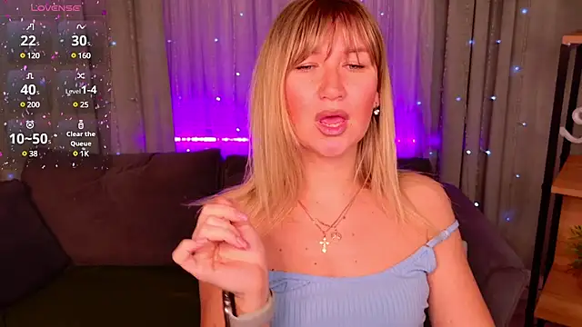 MilaBott online show from March 2025 08:29:02 PM