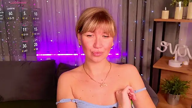 MilaBott online show from March 2025 10:59:01 PM