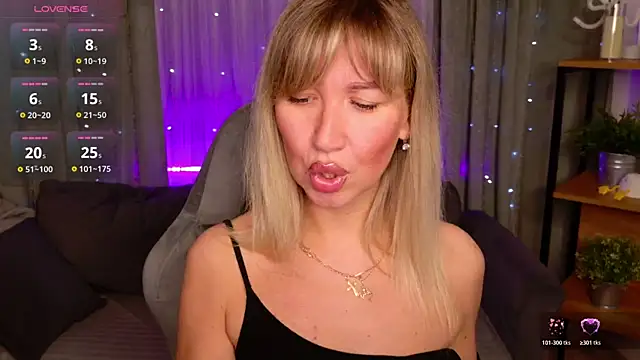 MilaBott online show from March 2026 07:30:02 PM