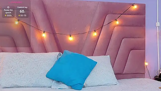 Beautifulskinny18 online show from November 2025 07:27:01 PM