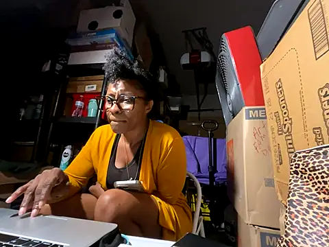 wynterheat online show from October 2025 04:50:01 PM