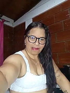 Snapshot of Sikiu_40 chatting on February 2025 11:37:02 PM Sikiu 40 online show from February 2025 11:37:02 PM