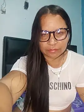 Snapshot of Sikiu_40 chatting on July 2026 04:47:02 AM Sikiu 40 online show from July 2026 04:47:02 AM
