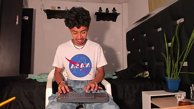 RyanRizzo online show from March 2025 12:15:02 AM