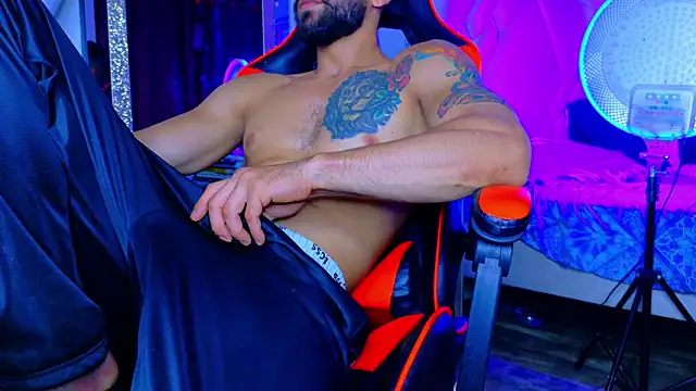 Rich boy01 online show from February 2026 03:21:01 PM