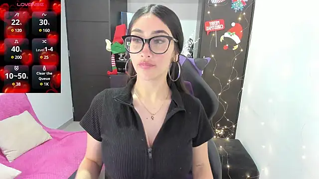 Emilytafur online show from December 2024 07:25:02 PM