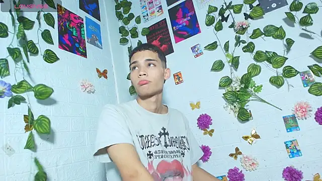 stevan1855 online show from April 2026 04:28:02 AM