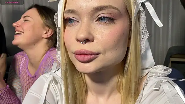 dollfromvenus online show from February 2026 11:23:01 PM