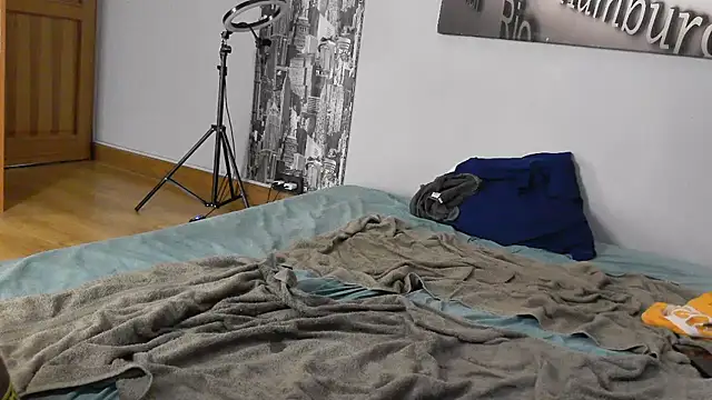 nickgode69 online show from August 2026 11:53:01 PM