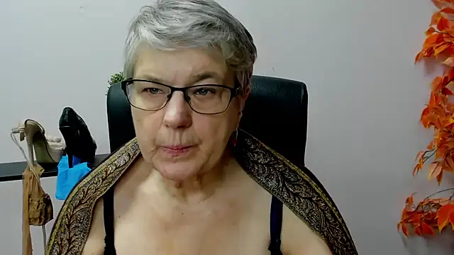 IrisDream online show from January 2025 10:50:02 AM