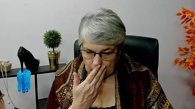 IrisDream online show from January 2025 10:50:02 AM