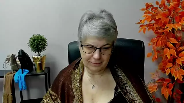 IrisDream online show from March 2025 07:20:01 AM