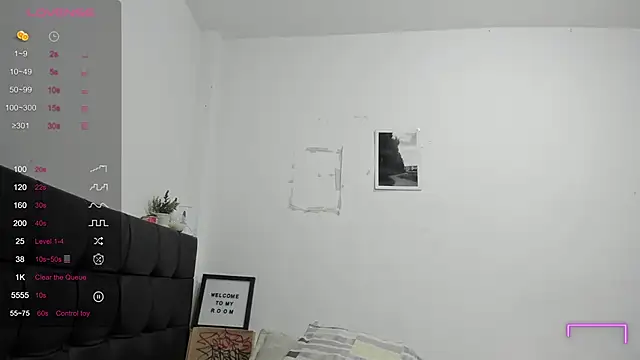 RoddyRich11 online show from February 2026 12:00:01 PM