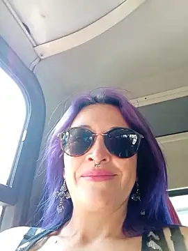 sophie banger online show from November 2025 05:44:01 PM