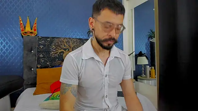 Snapshot of leondevereda chatting on February 2025 07:31:02 PM leondevereda online show from February 2025 07:31:02 PM
