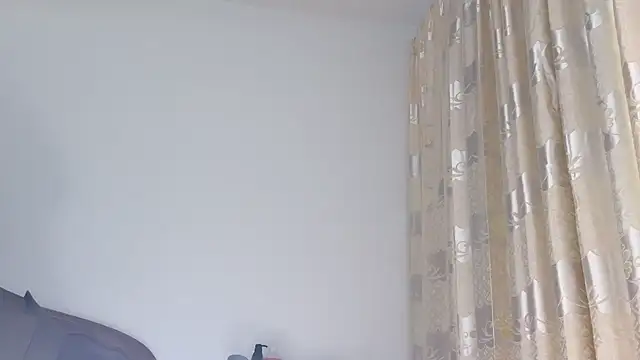 Krismil3 online show from January 2025 04:58:01 AM