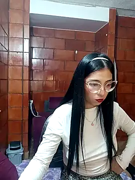 Snapshot of Raven__purple chatting on January 2025 01:24:01 AM Raven  purple online show from January 2025 01:24:01 AM