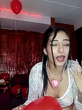 Snapshot of Raven__purple chatting on February 2025 05:19:02 AM Raven  purple online show from February 2025 05:19:02 AM