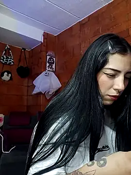 Snapshot of Raven__purple chatting on March 2025 02:03:02 AM Raven  purple online show from March 2025 02:03:02 AM