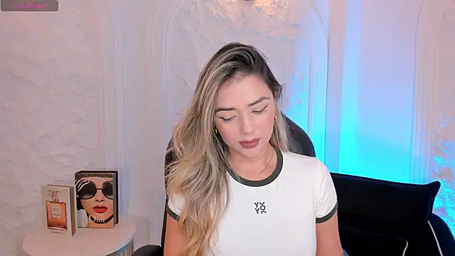 Snapshot of ChloePreston_ chatting on May 2026 11:49:02 AM ChloePreston online show from May 2026 11:49:02 AM