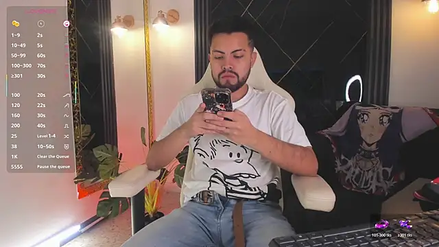 Snapshot of LuccaMallard chatting on March 2026 01:12:02 PM LuccaMallard online show from March 2026 01:12:02 PM