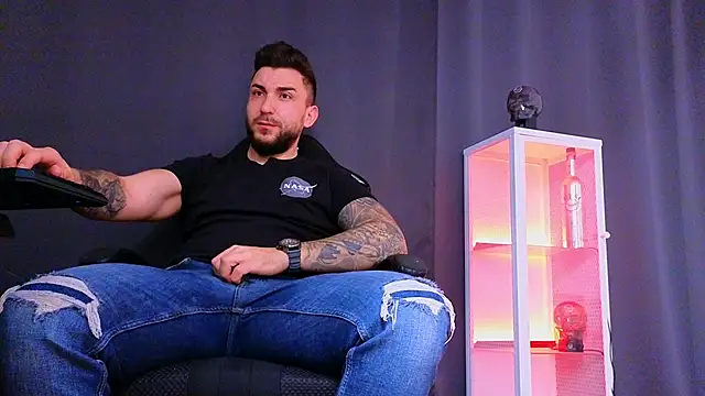 MightyAaron66 online show from March 2025 03:40:01 AM