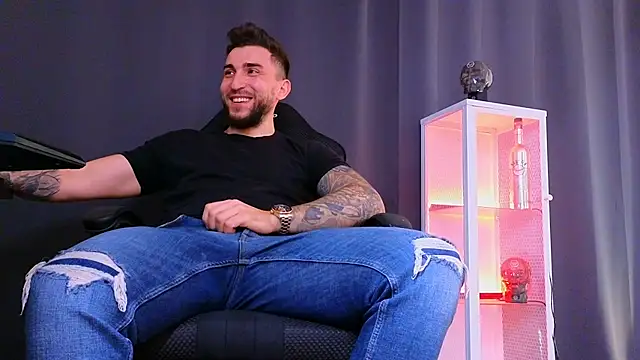 MightyAaron66 online show from March 2025 08:29:01 AM