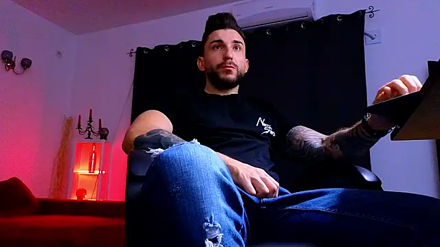 MightyAaron66 online show from September 2025 01:19:02 AM