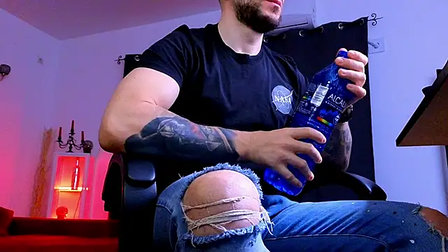 MightyAaron66 online show from March 2026 03:23:02 AM