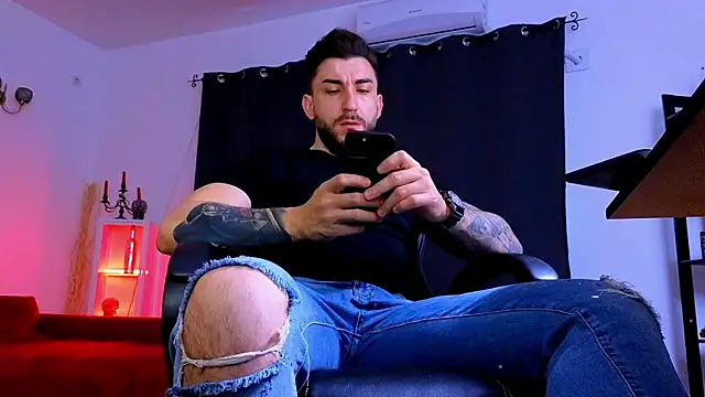Snapshot of MightyAaron66 chatting on May 2026 03:37:02 AM MightyAaron66 online show from May 2026 03:37:02 AM