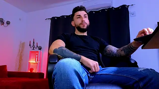 Snapshot of MightyAaron66 chatting on July 2026 03:15:01 AM MightyAaron66 online show from July 2026 03:15:01 AM