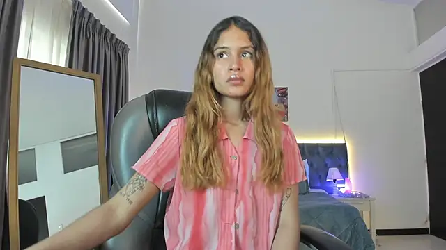 Tamy edwards online show from December 2025 08:25:02 PM