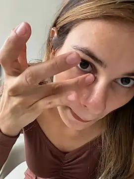 cuteluci  online show from January 2025 10:08:02 PM