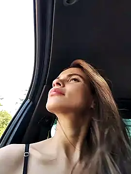 cuteluci  online show from January 2025 07:49:01 PM