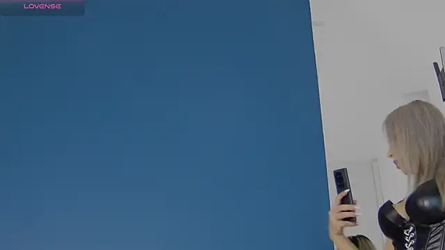 CelineMeyerr online show from September 2025 04:26:01 AM