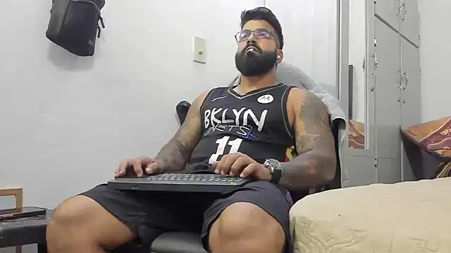 Lyon vach online show from January 2025 09:08:02 PM