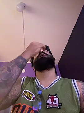 Lyon vach online show from October 2025 08:11:02 PM