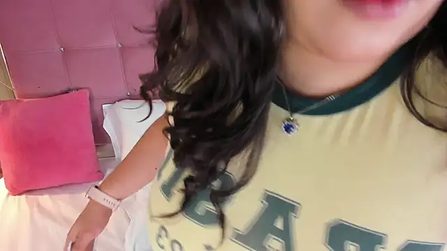 ArticaBelle online show from October 2025 04:44:02 AM