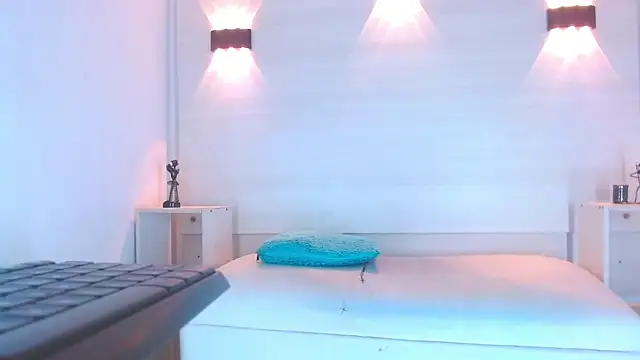 Molly Spears online show from February 2025 11:41:02 AM